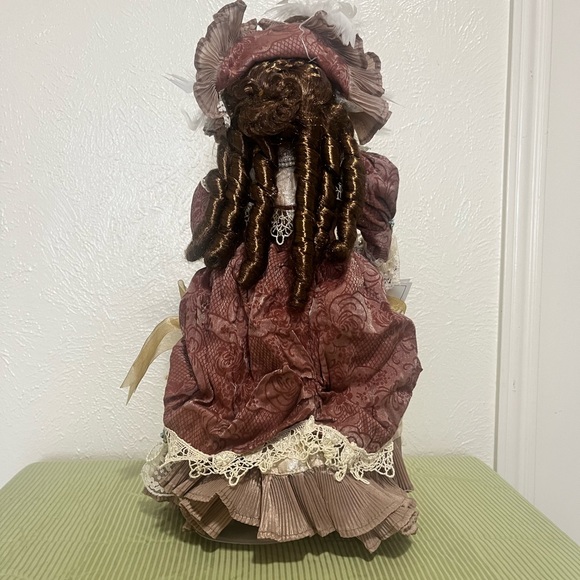 Vintage Duck House heirloom porcelain doll. - Picture 5 of 12